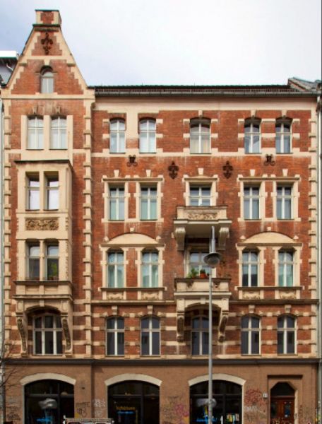 Apartment-house-Berlin-Mitte.jpg